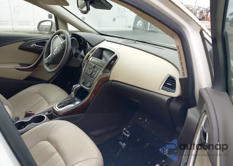 2013 Buick Verano Premium Group z USA, uszkodzony, nr VIN 1G4PT5SVXD4158495